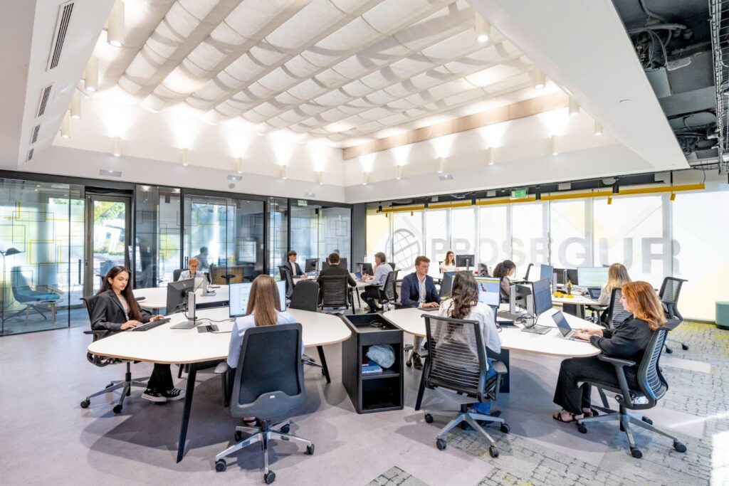 Grupo Prosegur alcança 165 mil colaboradores, e o Brasil lidera a força de trabalho da companhia no mundo