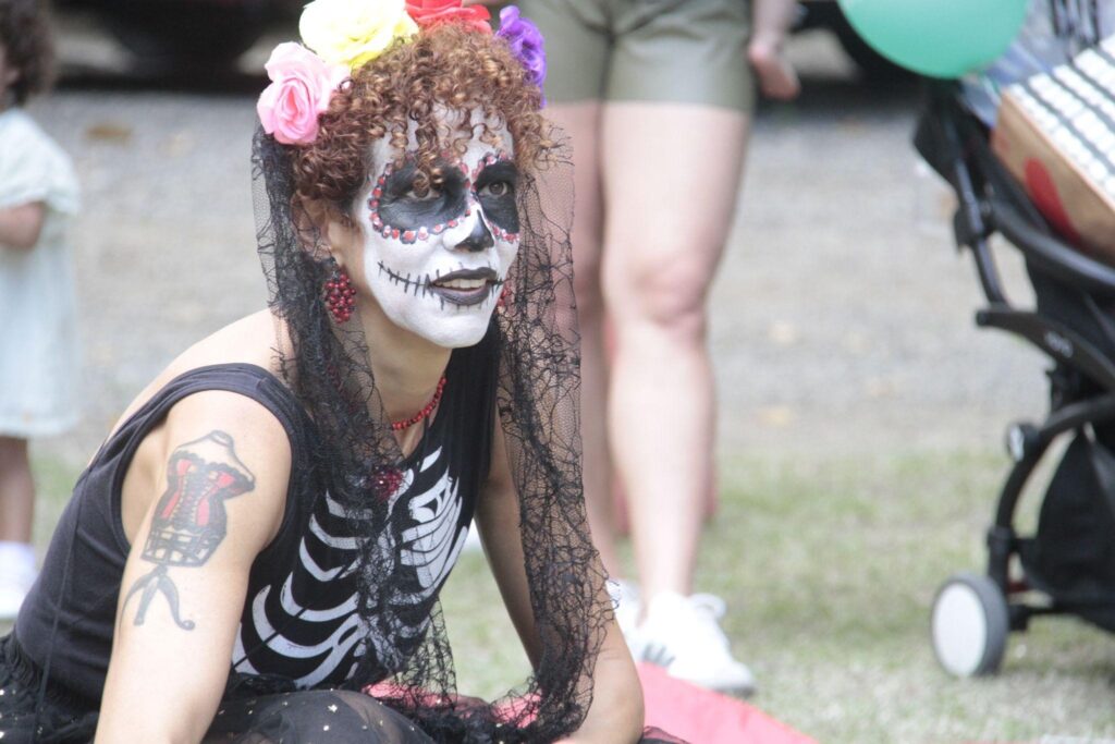 Festival Maquinaria celebra edição de Halloween com apoio da Rede Windsor Hoteis na EcoVilla Ri Happy, no Rio de Janeiro